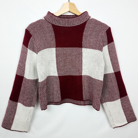 SHEIN Gingham High Neck Cropped Sweater SHEIN Gingham High Neck Cropped Sweater